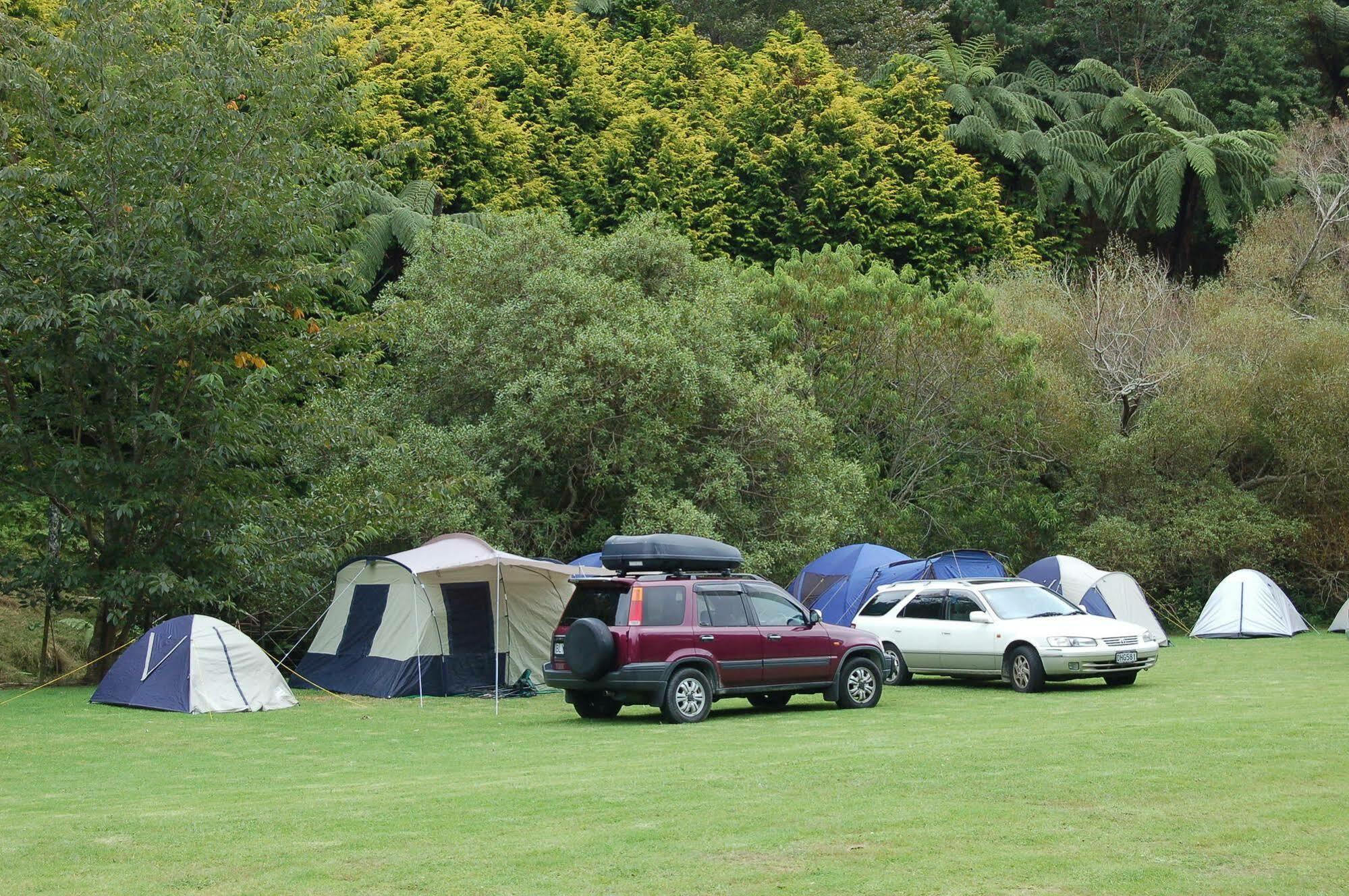 Egmont Eco Leisure Park & Backpackers Hotel New Plymouth Exterior photo